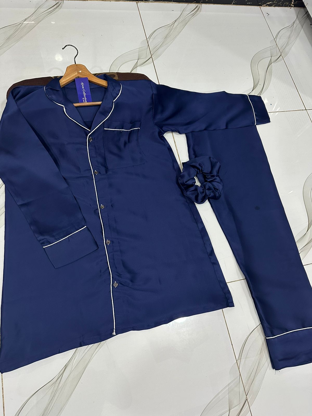 silk suit in premium fabric for girls and woman (M H 881) - M.H fashion 