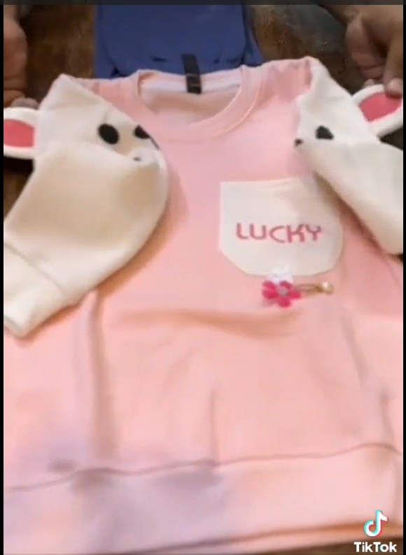 lucky  printed pink full-sleeves sweatshirt and trouser in kids winter collection (MH 93)